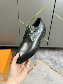 Picture of Louis Vuitton Shoes _SKULVsz38-45mnf011214022